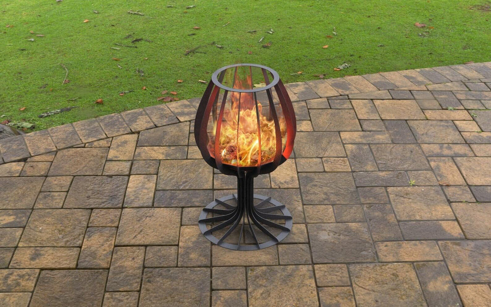 Feuerschale Feuersäule Schwedenfeuer Wein