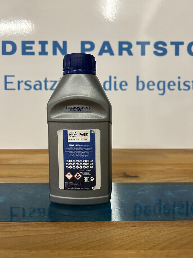 HELLA Bremsflüssigkeit 0,5 l DOT4 FMVSS 116 DOT4 ISO 4925 (Class 4) SAE J 1704